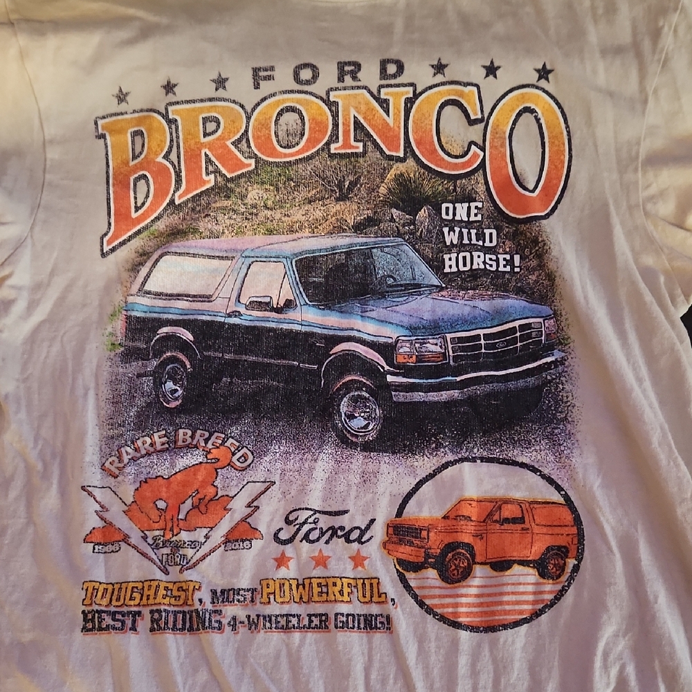 Ford Bronco Graphic T-Shirt
